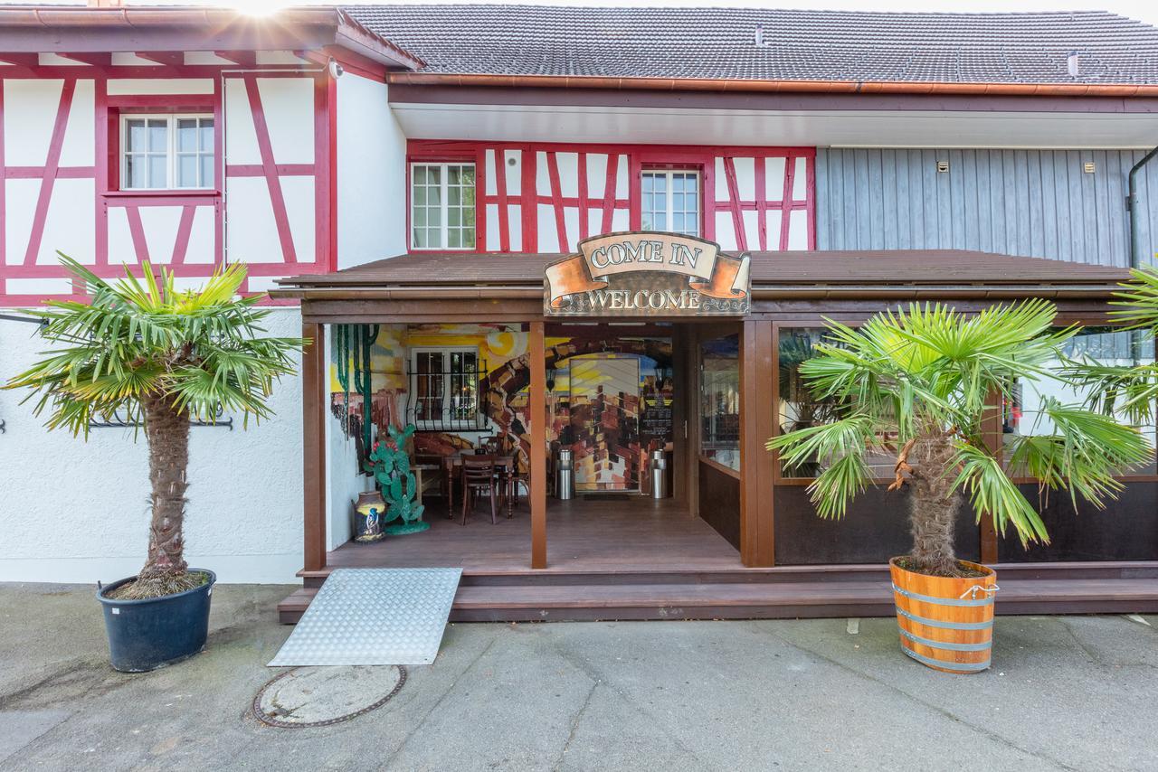 Motel Steighof Brutten Dış mekan fotoğraf